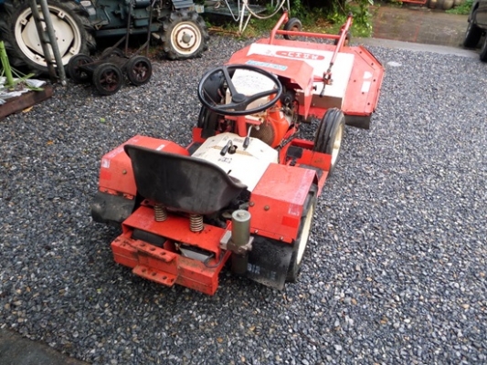 รถตัดหญ้าแบบนั่งขับ RB131 เครื่อง OREC GH 400