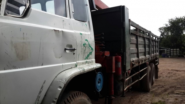 ขายด่วนรถบรรทุก HINO 2 เพลา ติดเครน TANADO 3.5 T ขายด่วนรถบรรทุก HINO 2 เพลา ติดเครน TANADO 3.5 T
