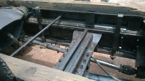 ขาย 6 ล้อหัวยาวดั้ม สภาพพร้อมใช้งาน คัสซีสวยตลอดเส้น เครื่อง HO6C 180 แรงม้า เกียร์ HO เฟืองท้าย FUSO พวงมาลัยพาวเวอร์ ยางเต็ม ทะเบียนเต็มพร้อมโอน ราคาต่อรองได้ครับ