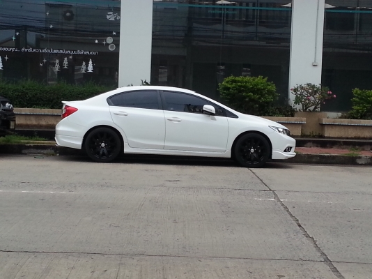 แม็กพร้อมยางขอบ18  5รู114vennendi ยางบริสโตน ปี12 225/45/18 สวยๆ