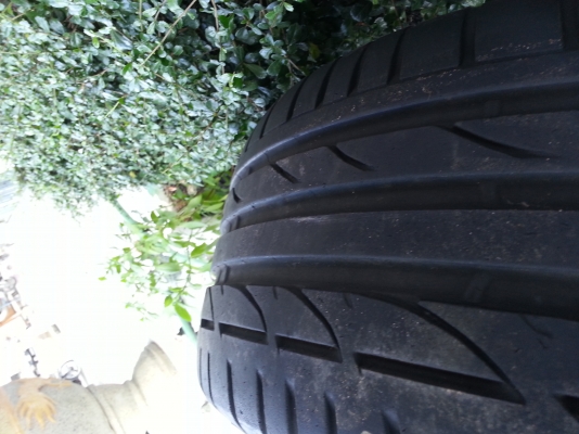 แม็กพร้อมยางขอบ18  5รู114vennendi ยางบริสโตน ปี12 225/45/18 สวยๆ