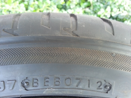 แม็กพร้อมยางขอบ18  5รู114vennendi ยางบริสโตน ปี12 225/45/18 สวยๆ