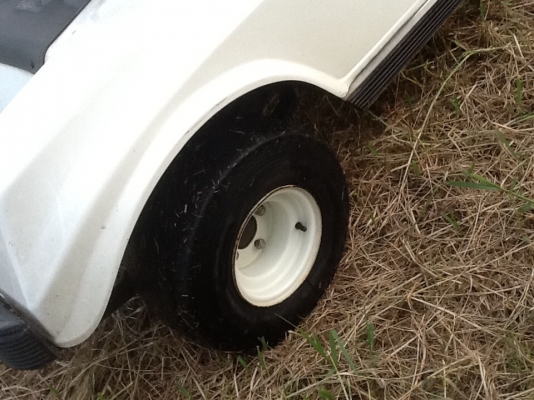 รถกอล์ฟคลับคาร์สภาพดีพร้อมใช้แบ็ตฯใหม่เครื่องเกียร์ช่วงล่างดี รถกอล์ฟคลับคาร์สภาพดีพร้อมใช้แบ็ตฯใหม่เครื่องเกียร์ช่วงล่างดี