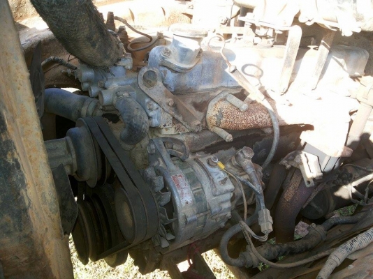 ขายรถสิบล้อหน้ายาว รหัสเครื่อง 6BD1  165 แรง หางขึ้นแม็คโคร  มีเล่มทะเบียนพร้อม