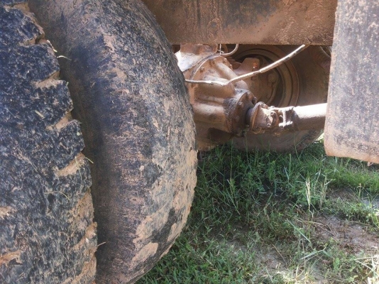 ขายรถสิบล้อหน้ายาว รหัสเครื่อง 6BD1  165 แรง หางขึ้นแม็คโคร  มีเล่มทะเบียนพร้อม