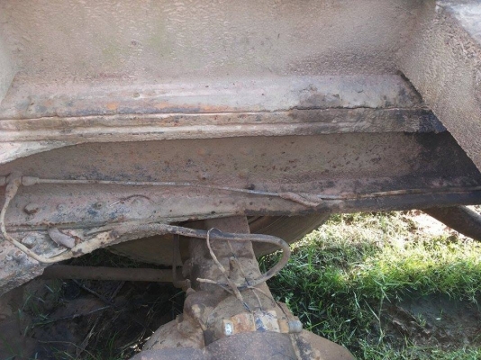 ขายรถสิบล้อหน้ายาว รหัสเครื่อง 6BD1  165 แรง หางขึ้นแม็คโคร  มีเล่มทะเบียนพร้อม