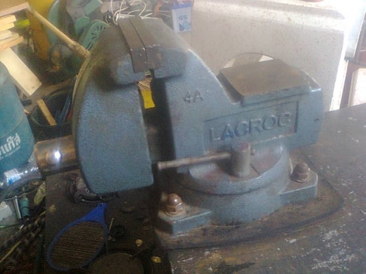 ขายปากกาพร้อมโต๊ะเหล็กและมอเตอร์หินไฟ