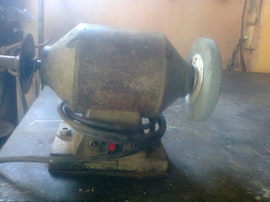 ขายปากกาพร้อมโต๊ะเหล็กและมอเตอร์หินไฟ