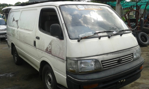 ขายรถตู้ จรวจต่ำ ปี 36 มี2 คัน  ปี 39 มี 1 คัน