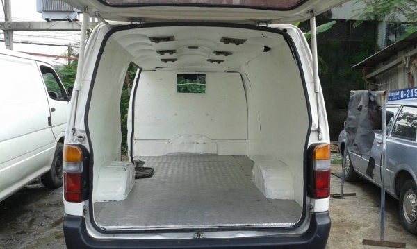 ขายรถตู้ จรวจต่ำ ปี 36 มี2 คัน  ปี 39 มี 1 คัน