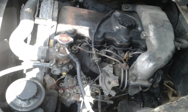 ขายรถตู้ จรวจต่ำ ปี 36 มี2 คัน  ปี 39 มี 1 คัน