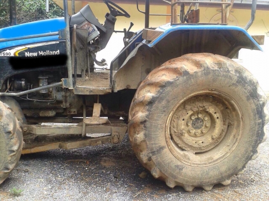 ขายรถไถ New HoIIand TS90 กรองใหญ่ เอกสารเล่มทะเบียน สนใจโทร 081-9701072