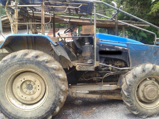 ขายรถไถ New HoIIand TS90 กรองใหญ่ เอกสารเล่มทะเบียน สนใจโทร 081-9701072