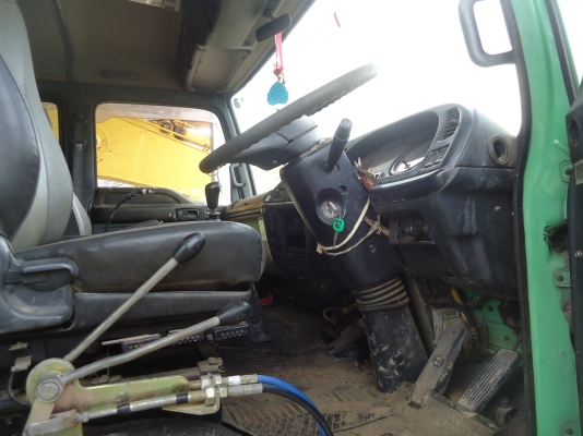 ขายด่วนรถเทนเลอร์UDเครือง260แรงลากแบคโฮPC200/2เพลา ขายด่วนรถเทนเลอร์UDเครือง260แรงลากแบคโฮPC200/2เพลา