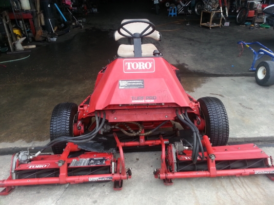 ขายรถตัดกรีน Toro นั่งขับ3แกงค์ครับ
