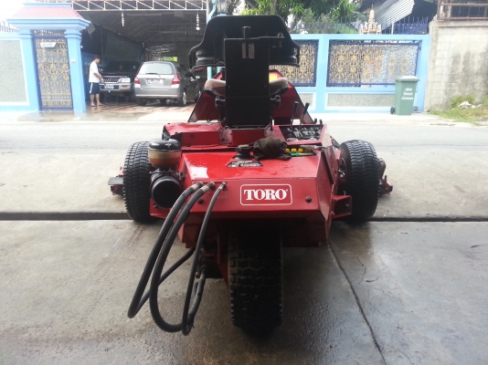 ขายรถตัดกรีน Toro นั่งขับ3แกงค์ครับ ขายรถตัดกรีน Toro นั่งขับ3แกงค์ครับ