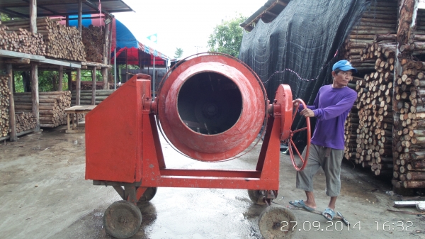 ขายโม่ผสมปูนพร้อมมอเตอร์ 3แรงครับ