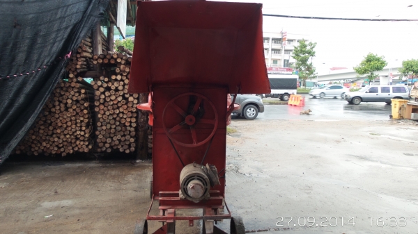 ขายโม่ผสมปูนพร้อมมอเตอร์ 3แรงครับ