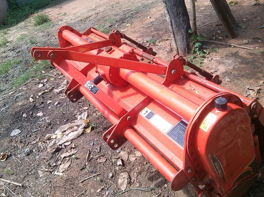 ขายรถไถคูโบต้า 45 Di ได้อุปกร 2 ชิ้นดันหน้าตราช้าง ผาน5ตราช้างครับ