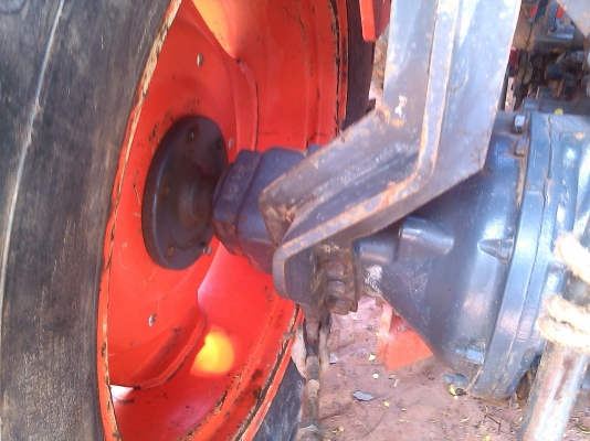 ขายรถไถคูโบต้า 45 Di ได้อุปกร 2 ชิ้นดันหน้าตราช้าง ผาน5ตราช้างครับ