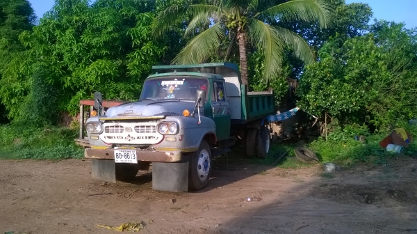 **อีซูซุหน้ายาว ดั้ม//**ปรับราคาลงแล้วครับ 280,000- ราคาต่อรองได้ครับ