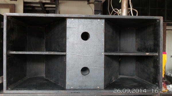 ขายตู้ ลำโพง กลางแจ้ง พร้อมดอก 18 นิ้ว