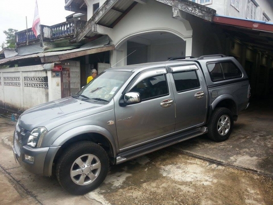 ขาย อีซูสุ 4 ประตู ไฮเรนเดอร์ ปี2548