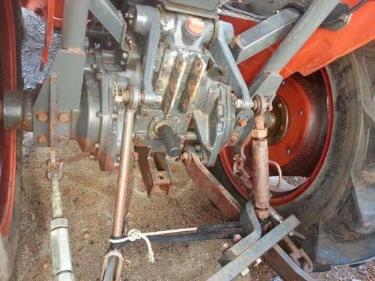 คูโบต้า L3408 4 WD 2 เพลาพร้อมใบมีดดันหน้า สภาพดีมากพร้อมใช้งาน