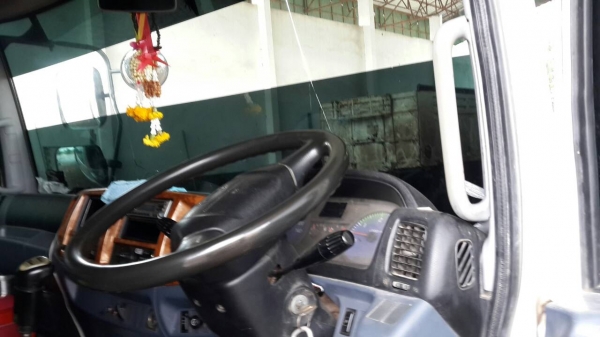 ขายด่วนHINO MEGA260สองเพลาดั้มแม้ลูกๆสามเพลาแท้สภาพสวยสุดๆรีบจองโทร0843923995