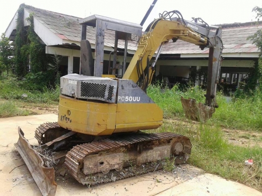 PC50UU รถเก่าไทยจอดไว้ไม่ได้ใช้ ขายตามสภาพ