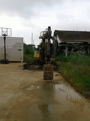 PC50UU รถเก่าไทยจอดไว้ไม่ได้ใช้ ขายตามสภาพ