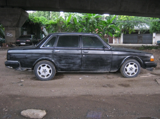 ขายวอลโว่ เครื่องโตโยต้า1เจ เกียร์ออโต ติดแกสLPG33000