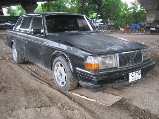 ขายวอลโว่ เครื่องโตโยต้า1เจ เกียร์ออโต ติดแกสLPG33000