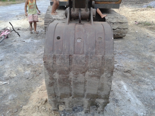 มาอีกแล้วรถพร้อมลุยงานKOMATSU PC 60-1 สภาพเก่านอก สีเดิมๆพร้อมใช้ มาอีกแล้วรถพร้อมลุยงานKOMATSU PC 60-1 สภาพเก่านอก สีเดิมๆพร้อมใช้