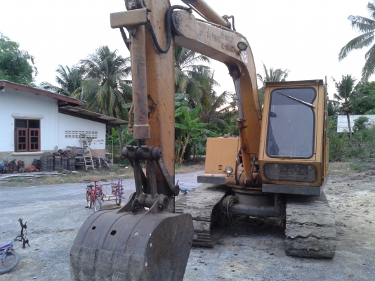 มาอีกแล้วรถพร้อมลุยงานKOMATSU PC 60-1 สภาพเก่านอก สีเดิมๆพร้อมใช้ มาอีกแล้วรถพร้อมลุยงานKOMATSU PC 60-1 สภาพเก่านอก สีเดิมๆพร้อมใช้