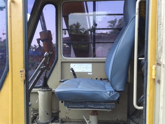 มาอีกแล้วรถพร้อมลุยงานKOMATSU PC 60-1 สภาพเก่านอก สีเดิมๆพร้อมใช้ มาอีกแล้วรถพร้อมลุยงานKOMATSU PC 60-1 สภาพเก่านอก สีเดิมๆพร้อมใช้