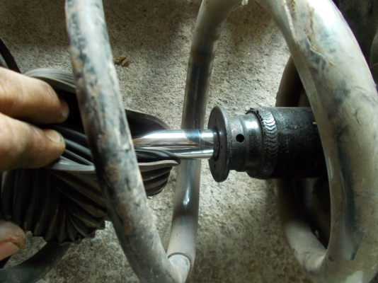 ขายโช๊คหน้า มาสด้า323 ตัว5ประตู