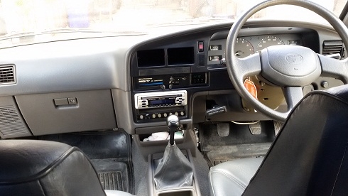 เบนซิน 1.8(จากโรงงาน) สภาพสวยๆ  พร้อมใช้งาน