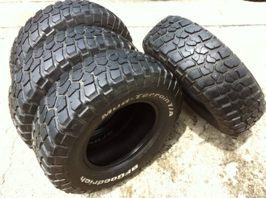 ขายยาง BF Goodrich Mud-Terrain KM2 265 75 r16 ปี12 ขายยาง BF Goodrich Mud-Terrain KM2 265 75 r16 ปี12