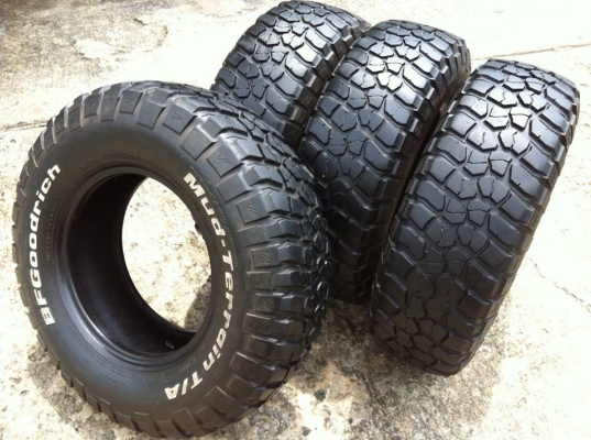 ขายยาง BF Goodrich Mud-Terrain KM2 265 75 r16 ปี12 ขายยาง BF Goodrich Mud-Terrain KM2 265 75 r16 ปี12