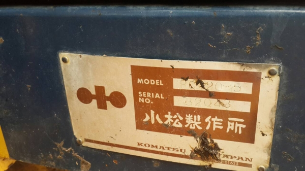 ขายรถขุดแบ็คโคเก่านอก โคมัสสุ PC120-5 ระบบไฟฟ้าเต็ม รุ่นพิเศษ ตัวเดินเทียบเท่า200 บูมยาวพิเศษ เครื่องดี เดิมนอกช่วงล่างแน่น แอร์เย็น จอขึ้น