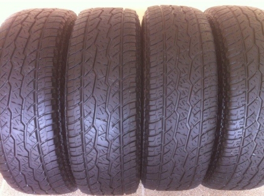 ยาง  Naxxis 265/75/16 ปี12