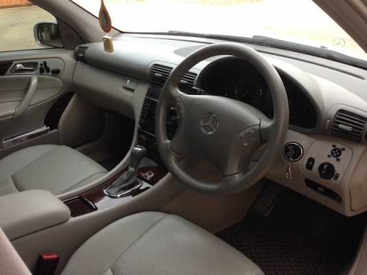 BENZ C220 CDI ( ดีเชล )