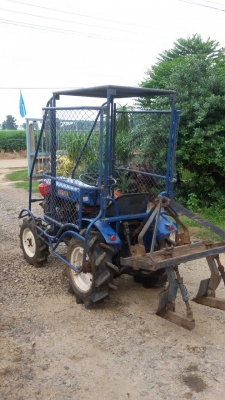 ขายครับ KUBOTA B6000 เครื่องดี เกียร์ดี พร้อมตัวชักร่อง ครับ ขายครับ KUBOTA B6000 เครื่องดี เกียร์ดี พร้อมตัวชักร่อง ครับ