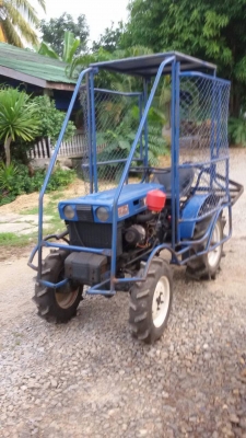 ขายครับ KUBOTA B6000 เครื่องดี เกียร์ดี พร้อมตัวชักร่อง ครับ