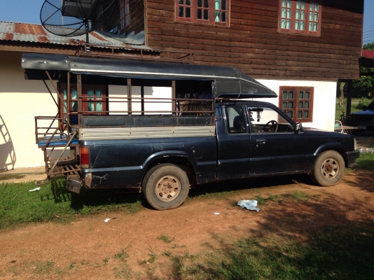 ลดราคาไปเลยขายรถรับส่งนักเรียนม้าสด้ามังกรรถพร้อมใช้ถูกๆ