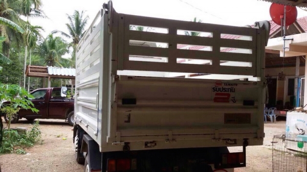 รถอีซูซุ 6 ล้อดั้ม NMR 130 แรงม้า. ปี 55 ( รถวิ่ง 1x,xxx กม. ) สนใจติดต่อ 081 - 6079515 รถอีซูซุ 6 ล้อดั้ม NMR 130 แรงม้า. ปี 55 ( รถวิ่ง 1x,xxx กม. ) สนใจติดต่อ 081 - 6079515