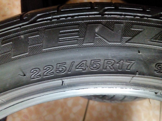 ขายยาง\% 225/45/17 - 255/40/17 บริสโตน รันแฟด ปี11 4,500