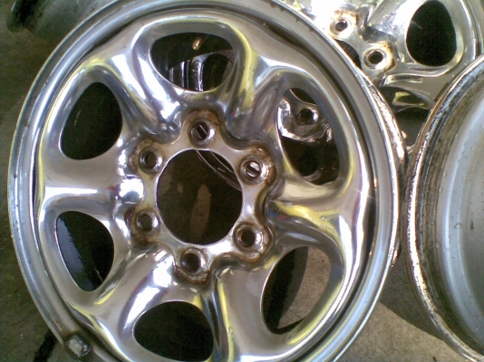 กระทะเหล็ก6รูขอบ15ชุบโครมเนียมกว้าง6นิ้ว