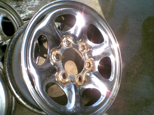 กระทะเหล็ก6รูขอบ15ชุบโครมเนียมกว้าง6นิ้ว